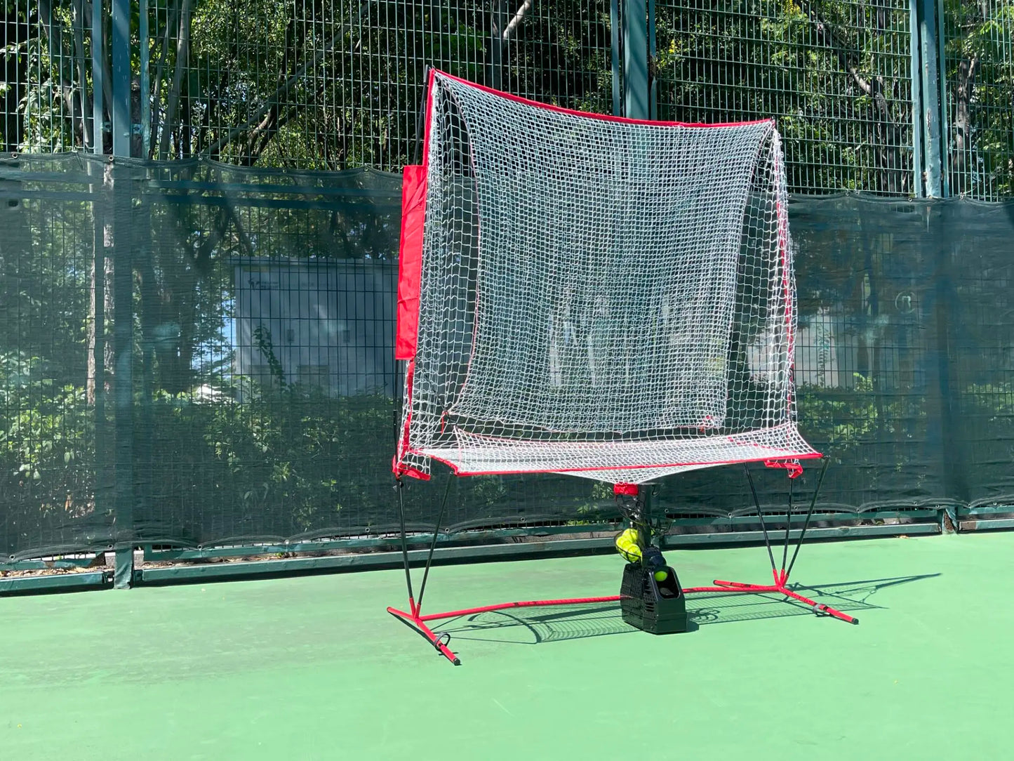 Throwing and serving machine practice device, tennis accompaniment training, portable small multi ball coach, teaching single ba